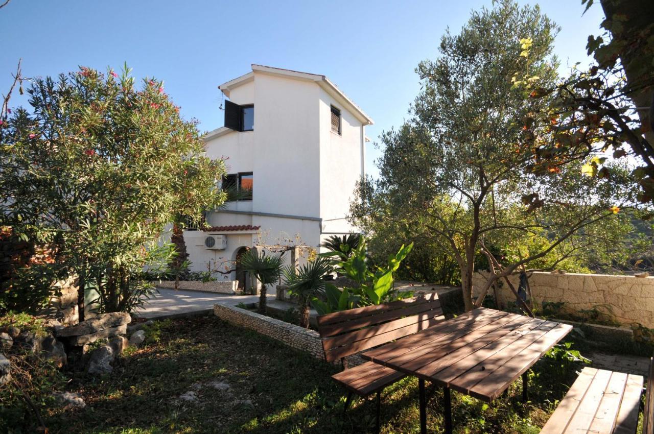 Apartments With A Parking Space Okrug Donji, Ciovo - 13732 Donji Okrug  Bagian luar foto